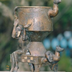 Rundes oder Dekoratives Gefäß - FG WR.